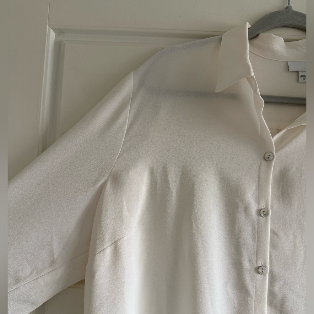 J.Jill Ivory Button-Down Blouse with Pleated Back Detail – Size XL - Picture 2 of 5